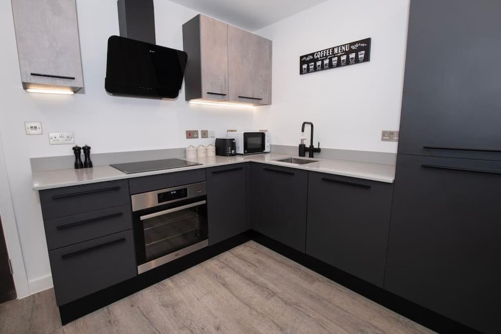 Апартаменти Deluxe 2 Bed York Flat With Gym Sleeps 6 Екстер'єр фото